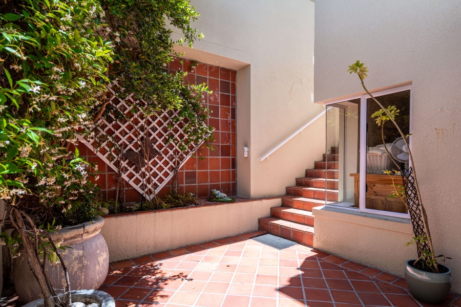 4 Bedroom Property for Sale in Glencairn Heights Western Cape